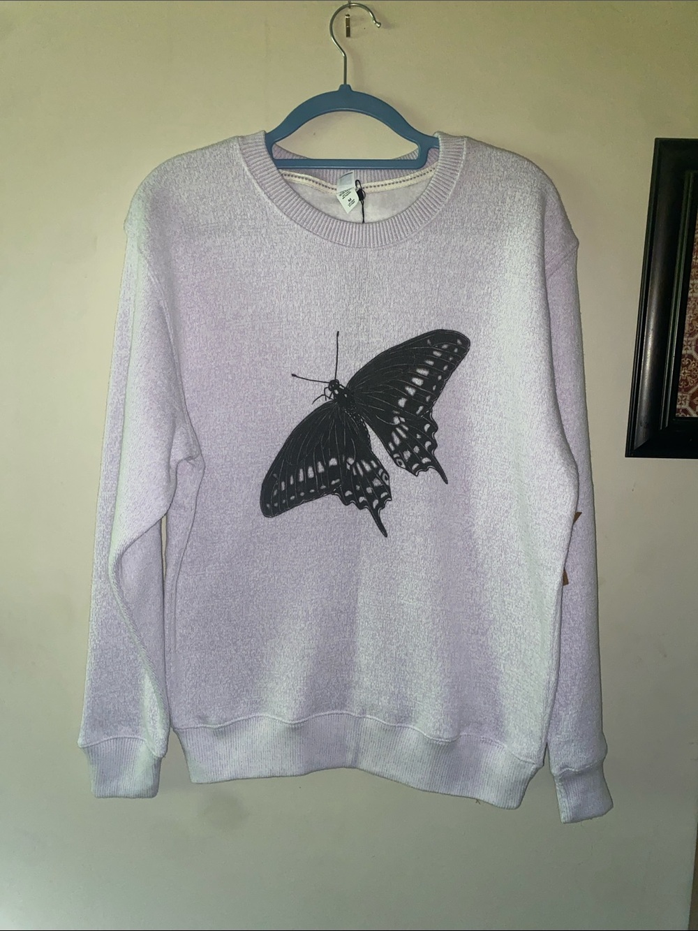 Lilac Butterfly Boutique Graphic Sweatshirt - Women Sweater 🆕